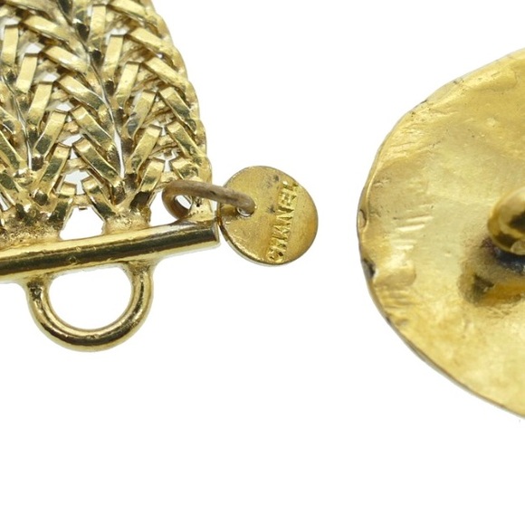 SOLD 🤍Chanel Vintage Medallion CC chain belt Authentic - Picture 4 of 7